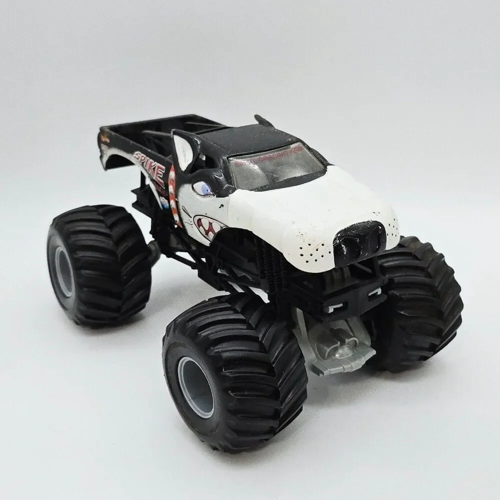 Monster Jam SPIKE Unleashed 1:24 Die Cast Truck